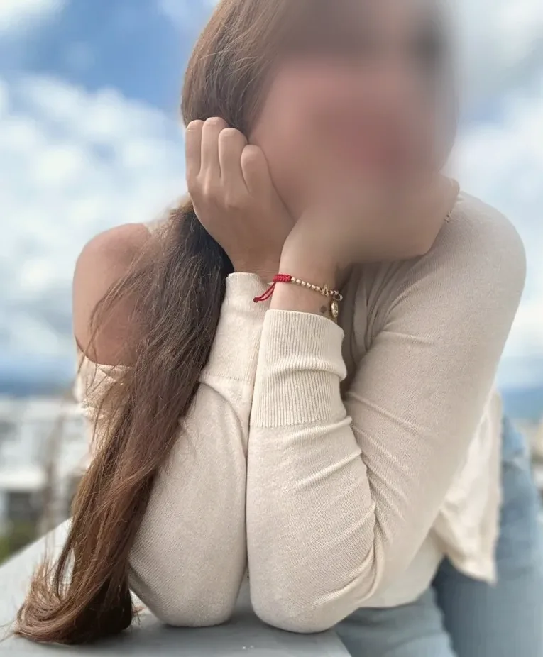 Alina, 32